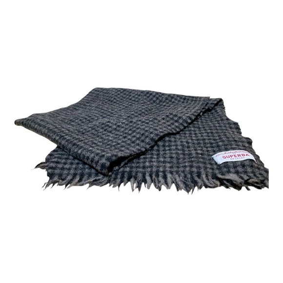 Men's Superba 100% Aussie Wool Black and Gray Checkered Scarf - Picture 3 of 4